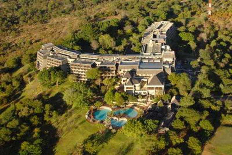 Elephant Hills Resort Victoria Falls Exterior photo